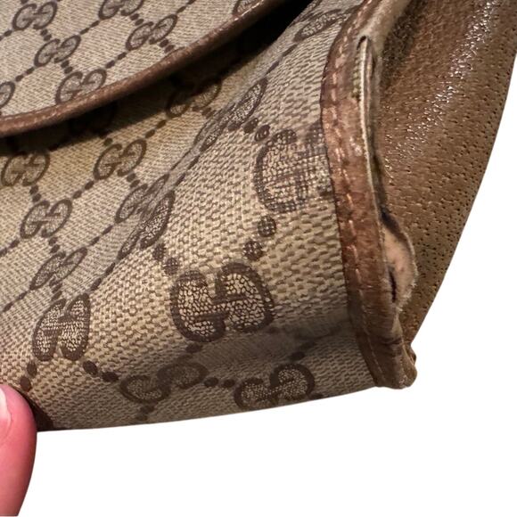 GUCCI GG Supreme Leather Trim Clutch with Dust Bag, Luxury Posh Party Host Pick - Picture 6 of 16